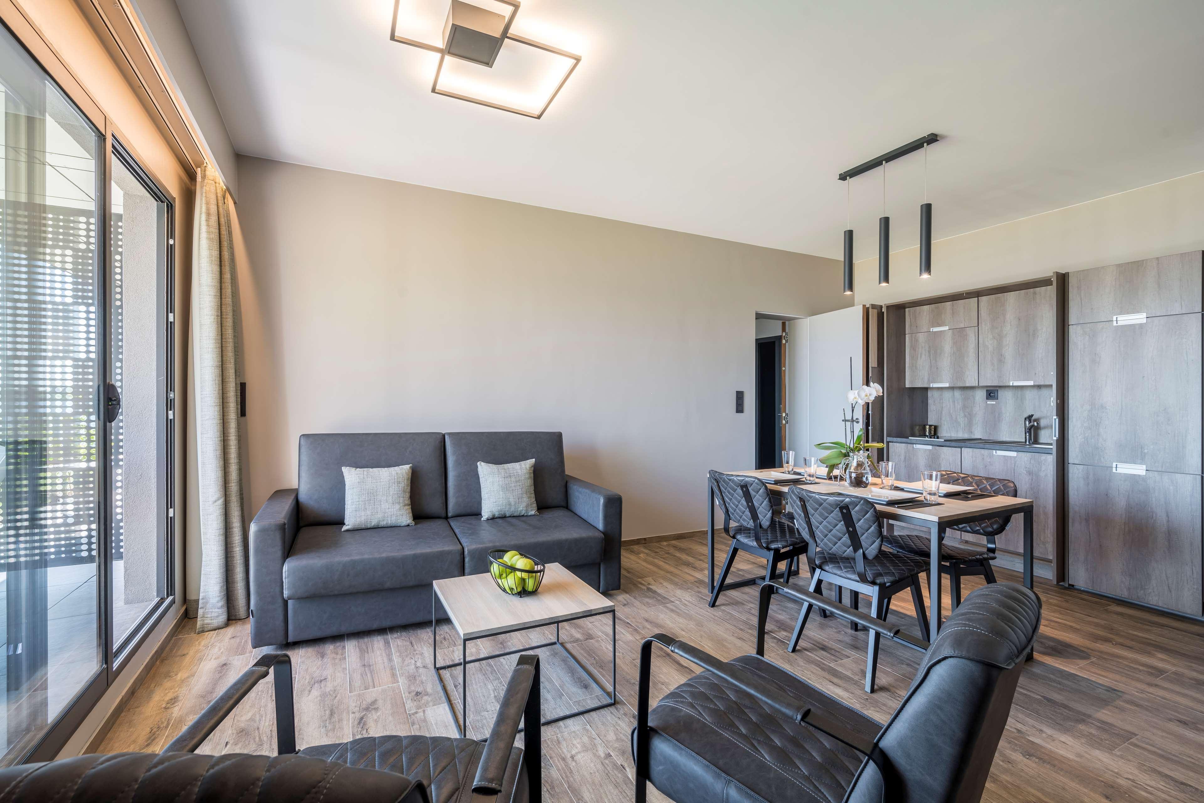 Golden Lakes Hotel Boussu-lez-Walcourt Zewnętrze zdjęcie