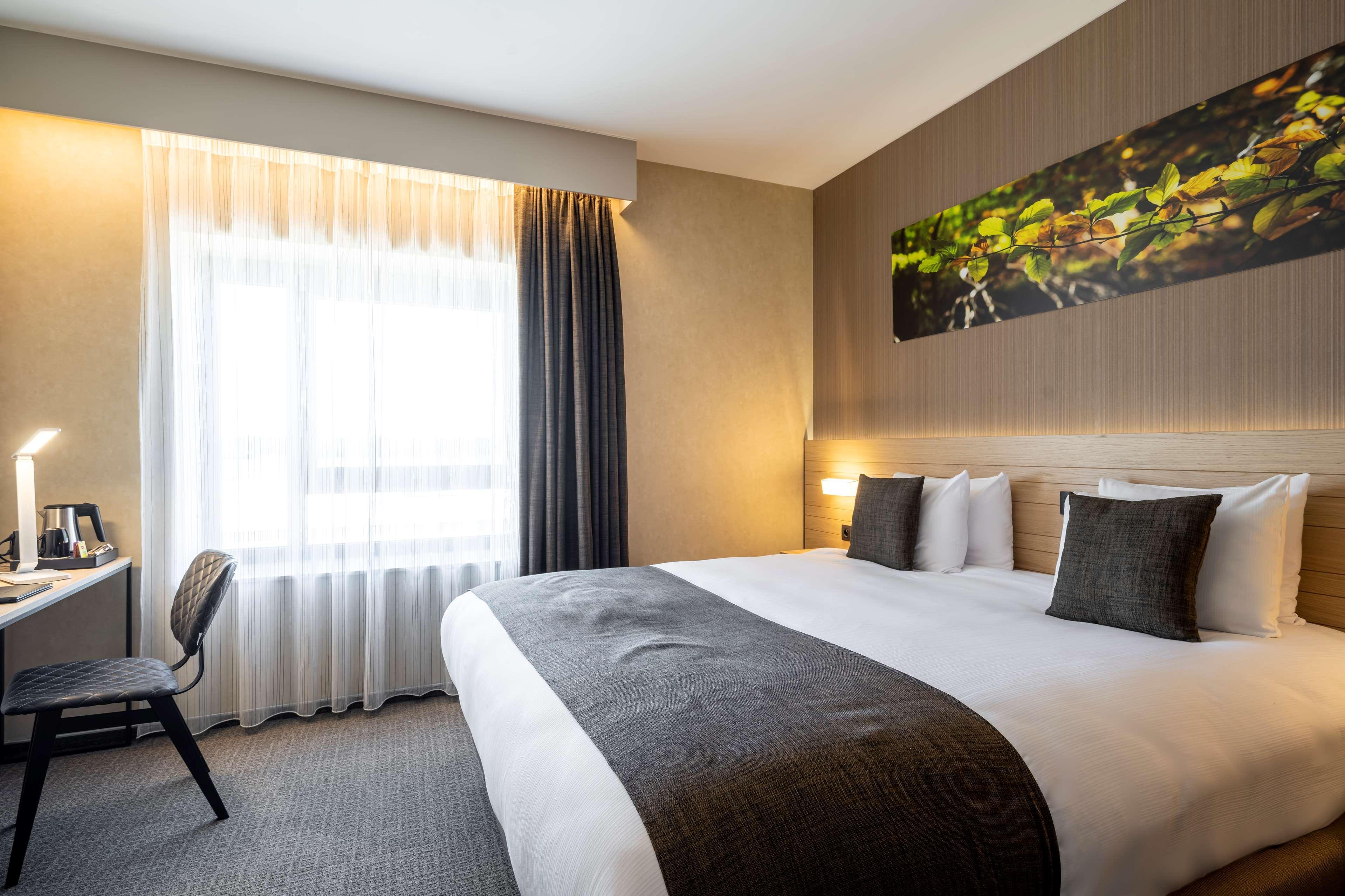 Golden Lakes Hotel Boussu-lez-Walcourt Zewnętrze zdjęcie