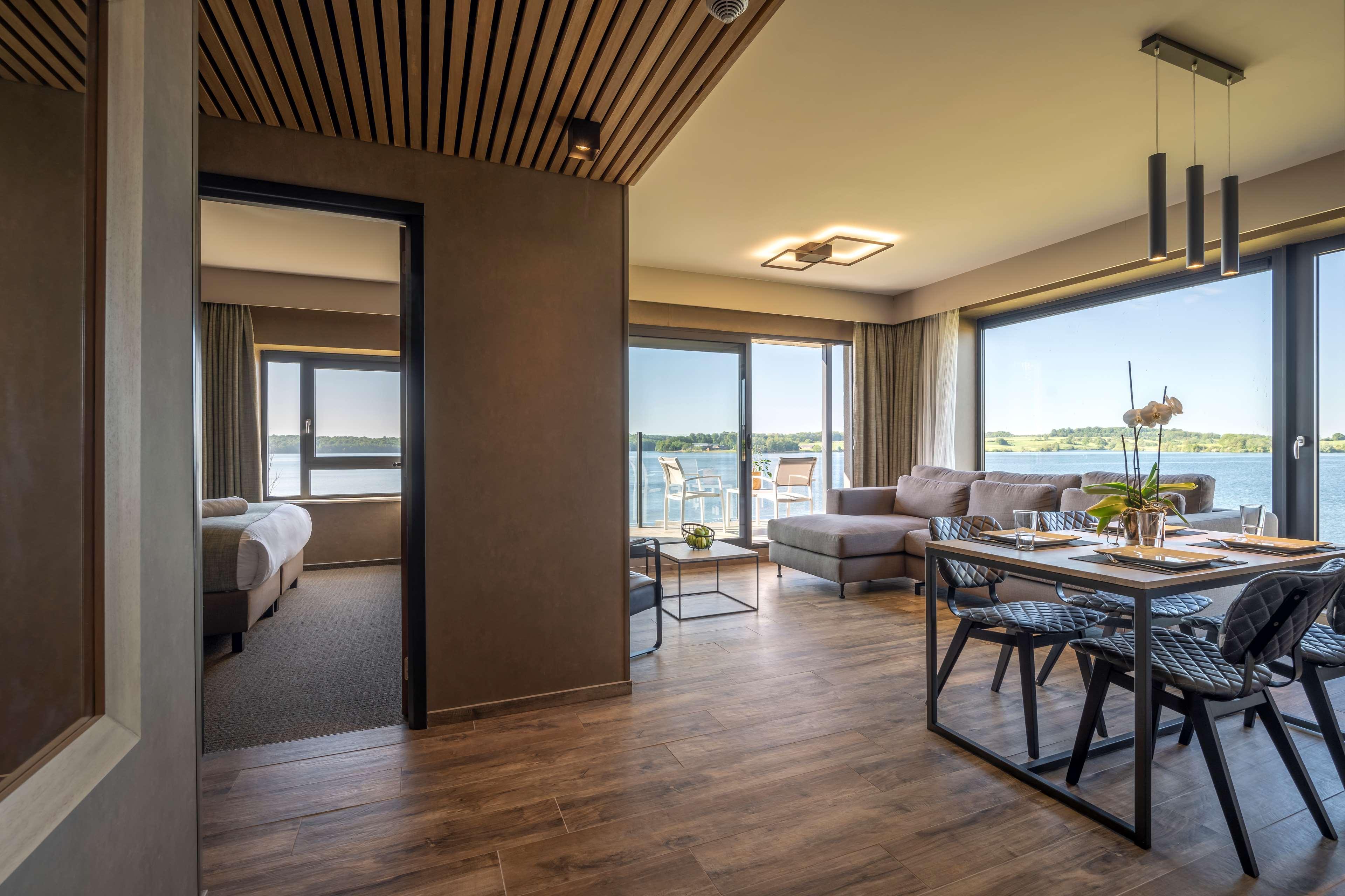 Golden Lakes Hotel Boussu-lez-Walcourt Zewnętrze zdjęcie